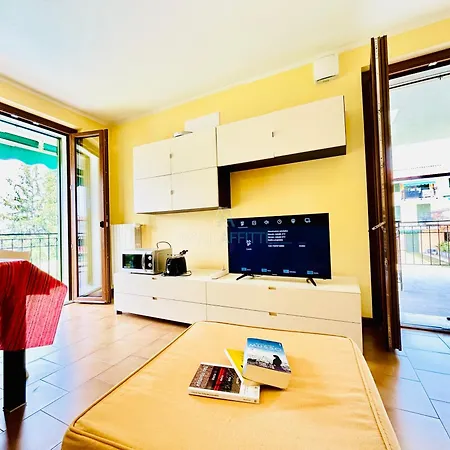 Apartamento Little Venezia - Relax In Piscina Fronte *