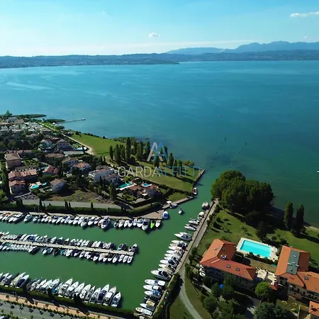 Apartamento Little Venezia - Relax In Piscina Fronte *